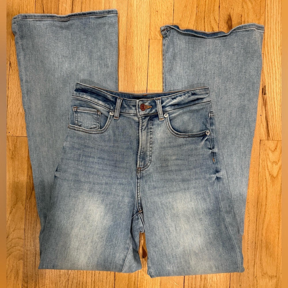 Express curvy flare high rise size 4R GUC - Picture 3 of 4